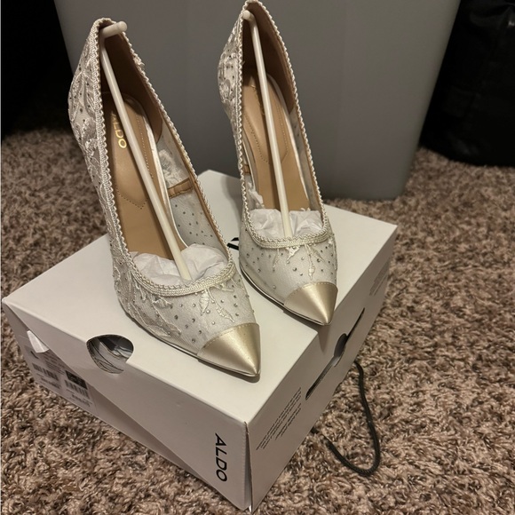 Wedding heels - Picture 2 of 11